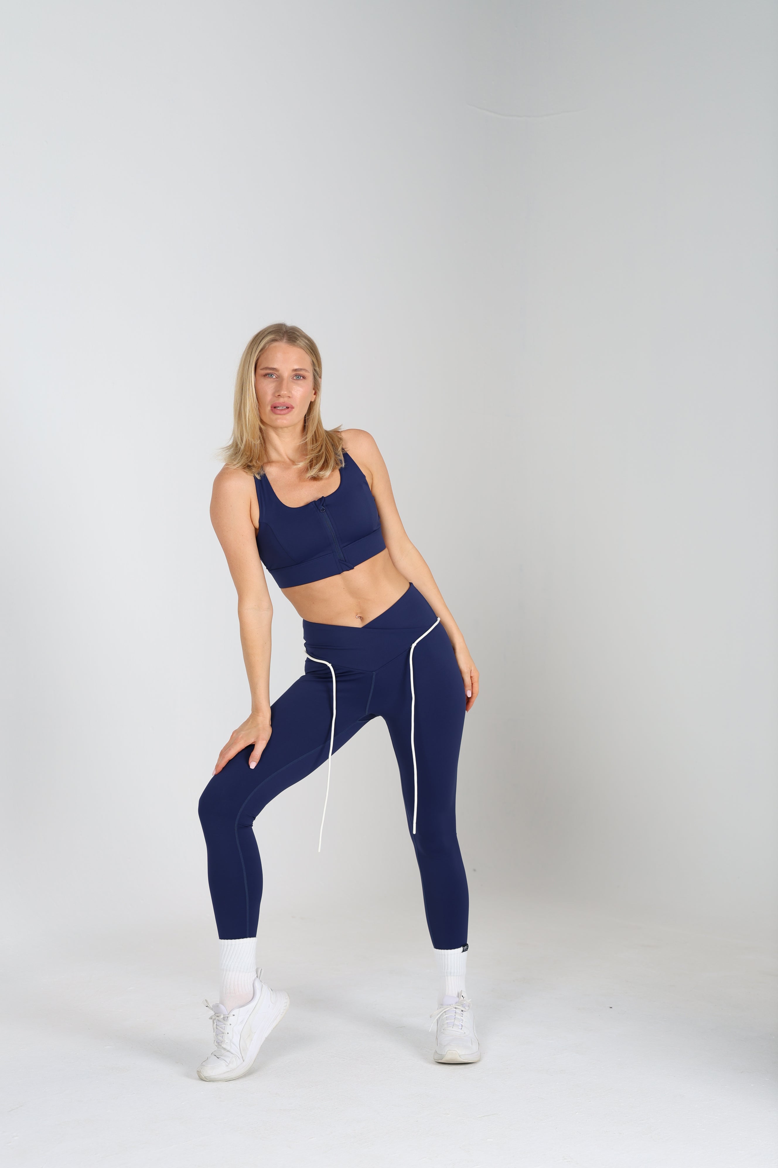 Sculpted 2.0 X Over Leggings with Rope - Midnight