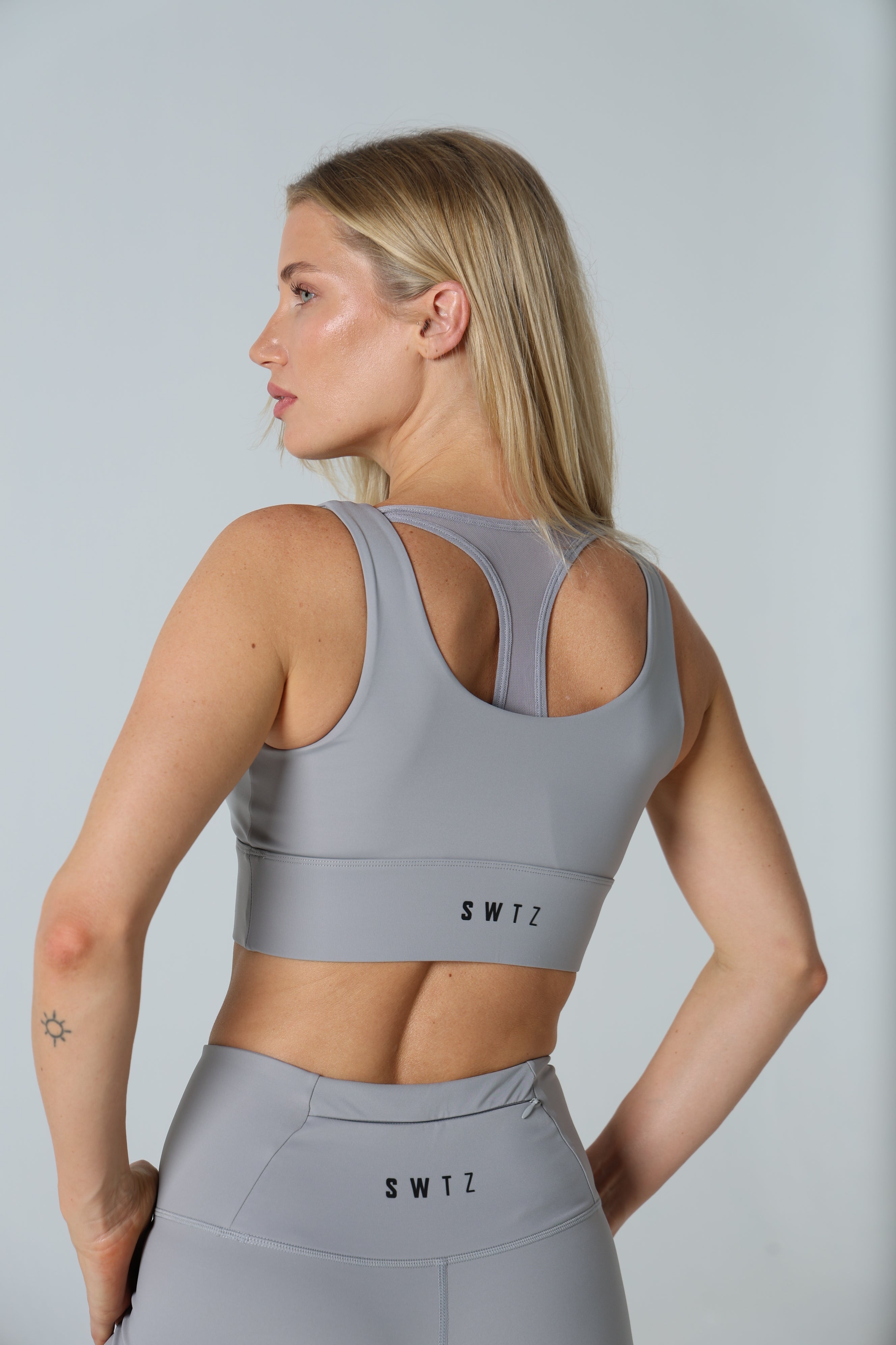 Sculpted 2.0 Long Line Bra - Lunar Grey